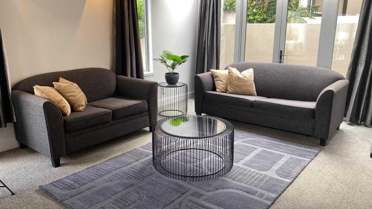 Lakefront Gem, Absolute Waterfront Queenstown Bagian luar foto